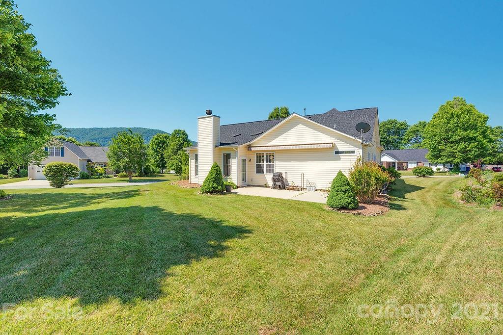 18 Meadow Walk Court Fletcher NC 28732