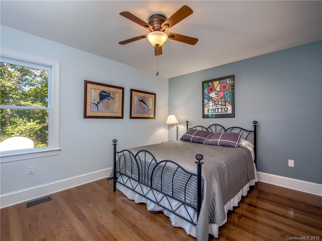 20 Cane Crest Circle Fairview NC 28730