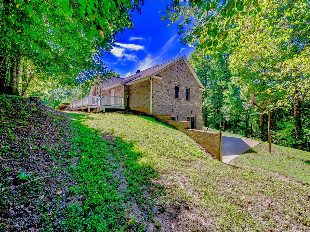 20 Cane Crest Circle Fairview NC 28730