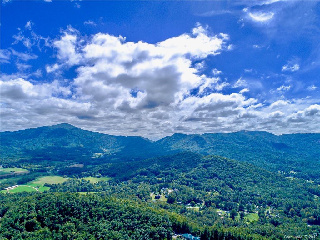 20 Cane Crest Circle Fairview NC 28730