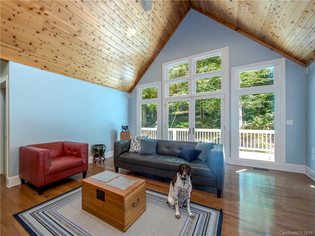 20 Cane Crest Circle Fairview NC 28730