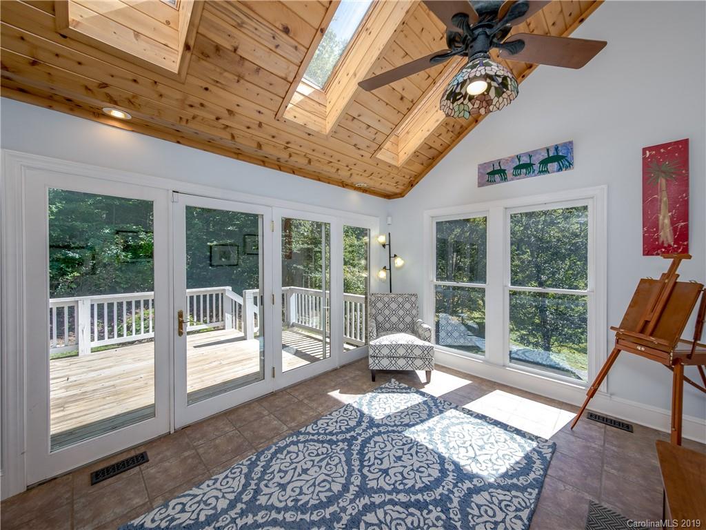 20 Cane Crest Circle Fairview NC 28730