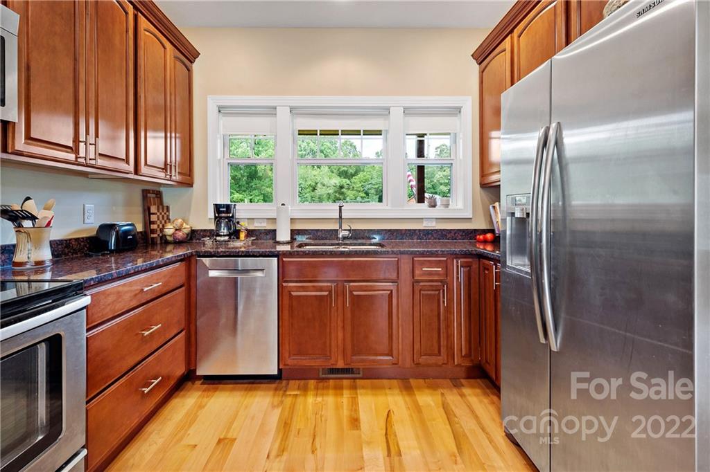 2405 Riceville Road Asheville NC 28805