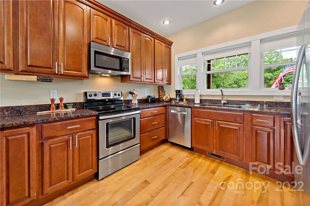 2405 Riceville Road Asheville NC 28805