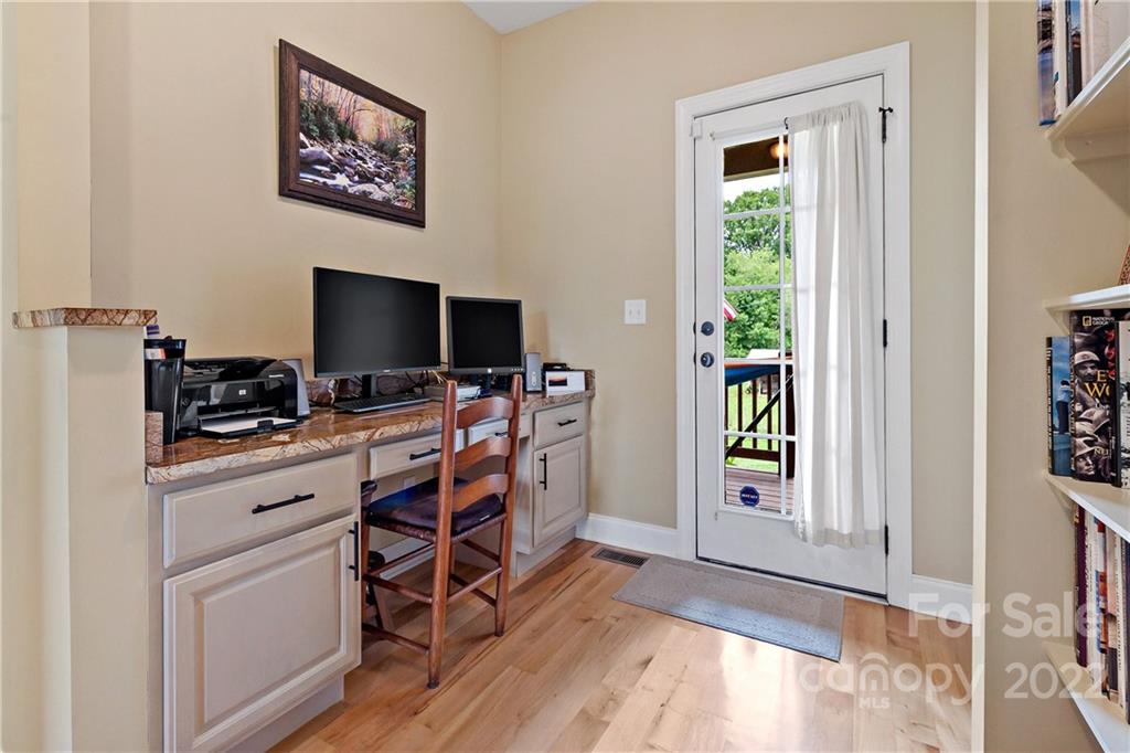 2405 Riceville Road Asheville NC 28805