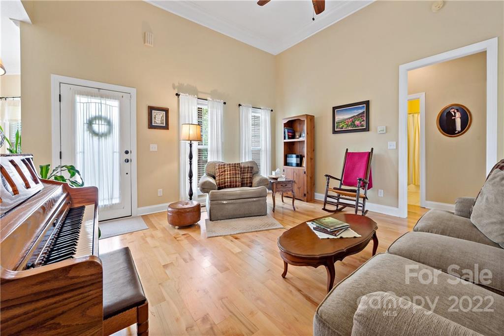 2405 Riceville Road Asheville NC 28805