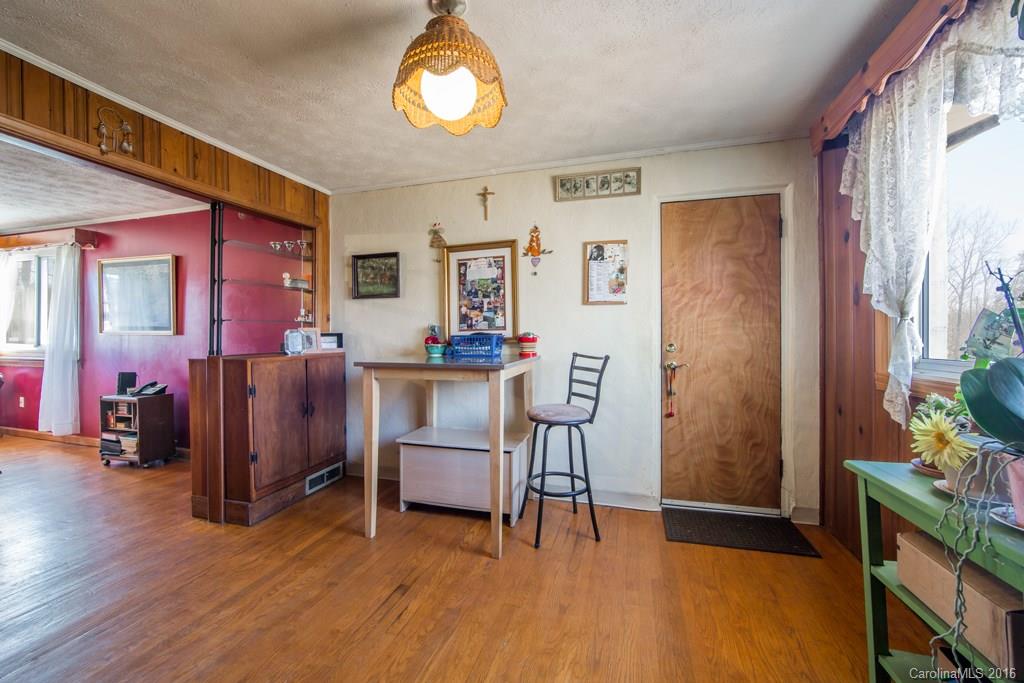 97 Maple Avenue Candler NC 28715