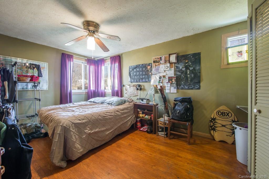 97 Maple Avenue Candler NC 28715