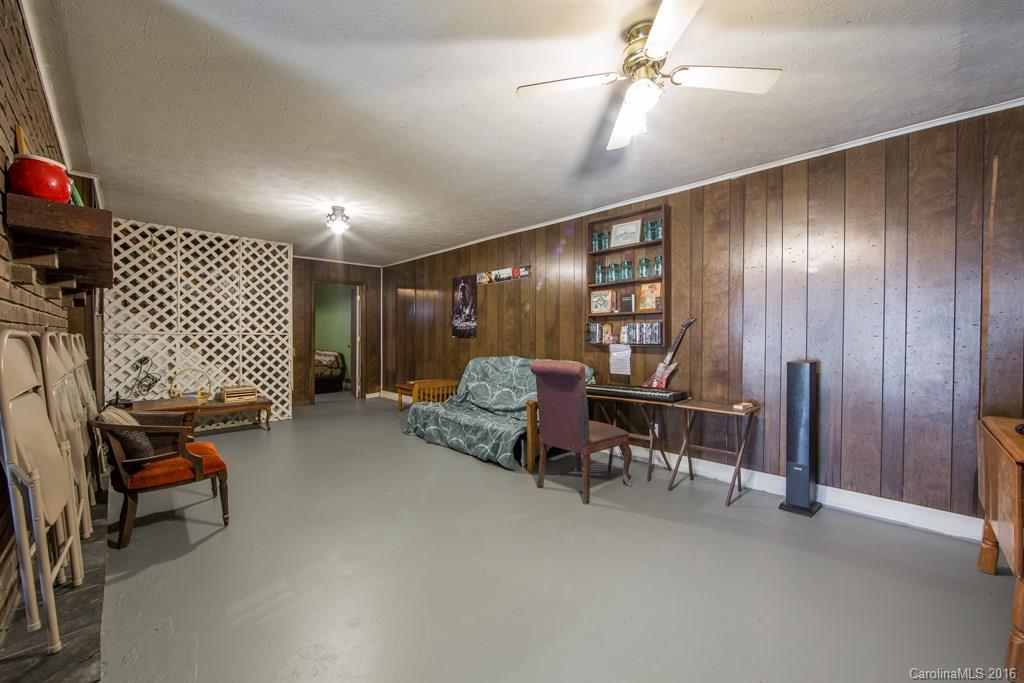97 Maple Avenue Candler NC 28715