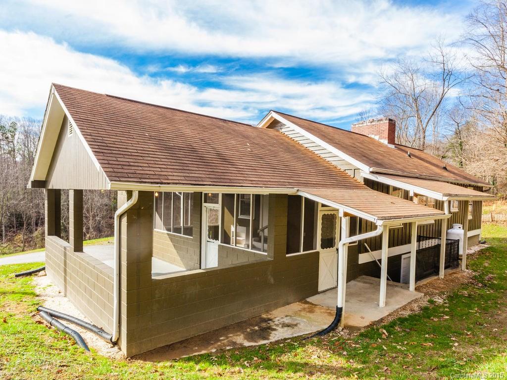 16 Candler School Road Candler NC 28715