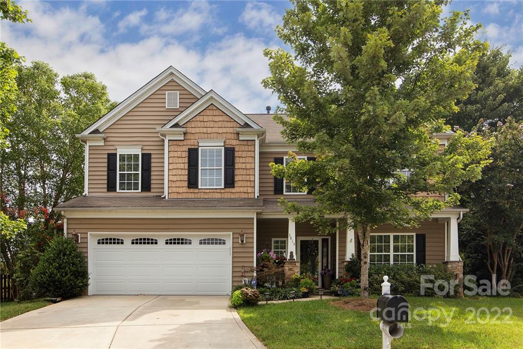 3813 Watts Bluff Drive Charlotte NC 28213