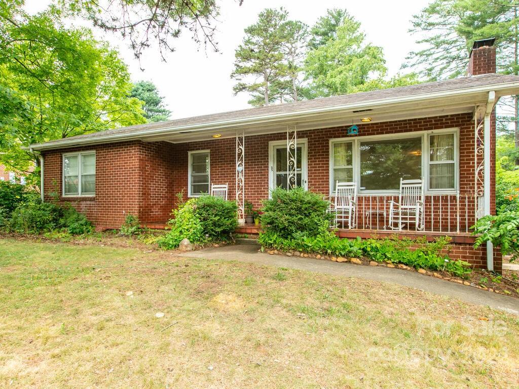 25 S Bear Creek Road Asheville NC 28806
