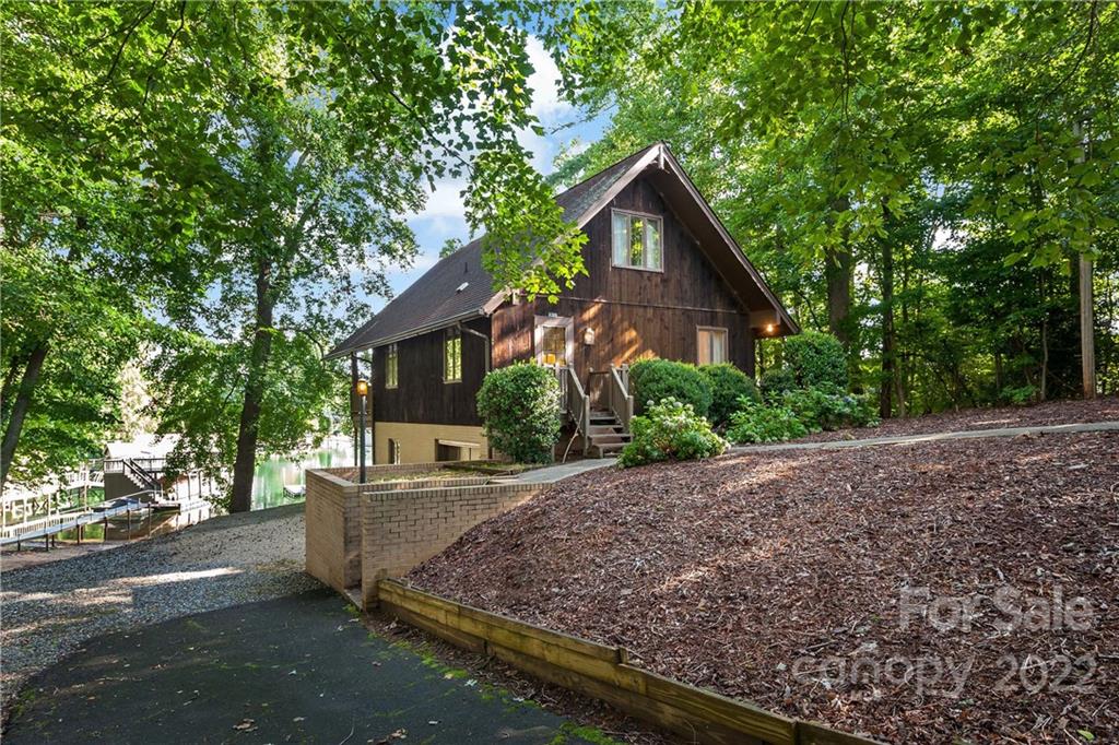 6309 N Shore Drive Nebo NC 28761