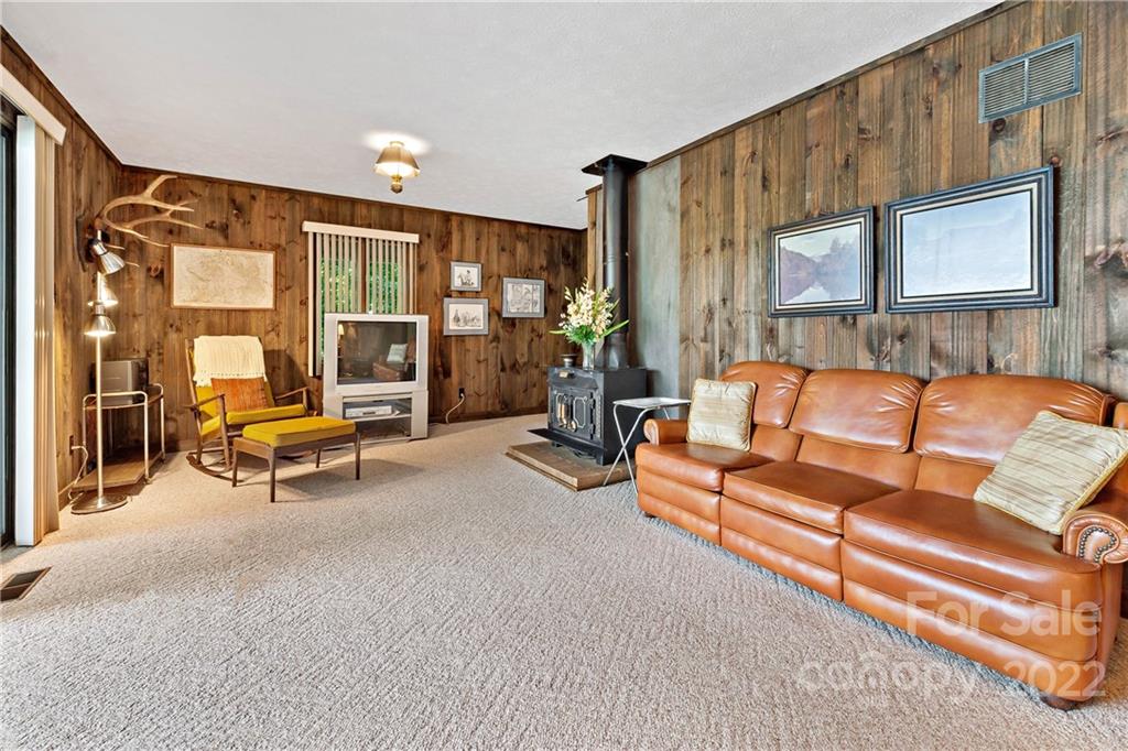 6309 N Shore Drive Nebo NC 28761