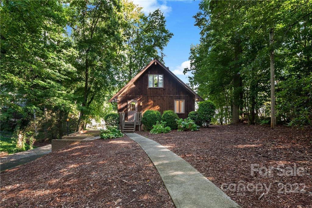 6309 N Shore Drive Nebo NC 28761