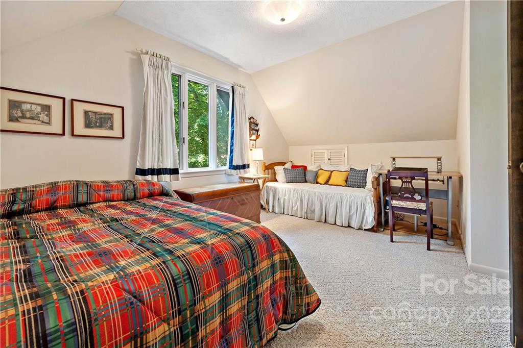 6309 N Shore Drive Nebo NC 28761