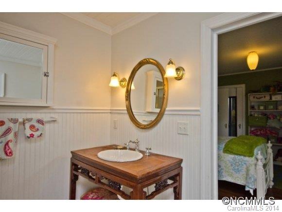 7 Waverly Road Asheville NC 28803