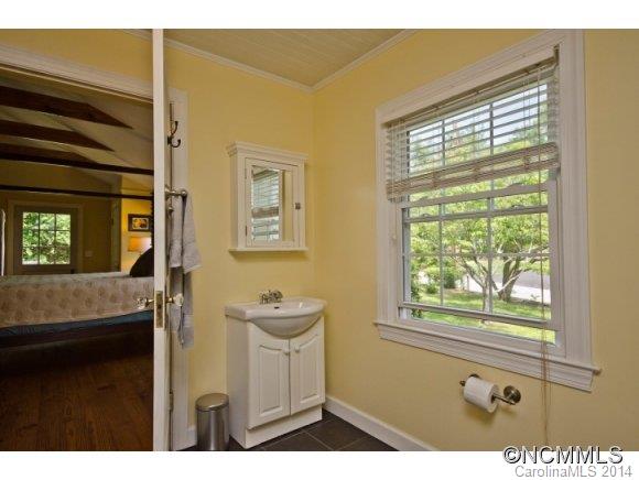 7 Waverly Road Asheville NC 28803