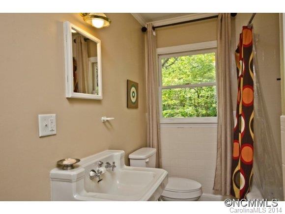 7 Waverly Road Asheville NC 28803