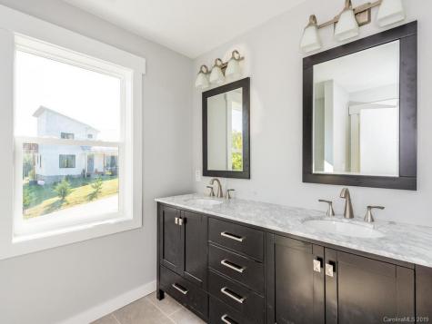 24 Brown Avenue Asheville NC 28804