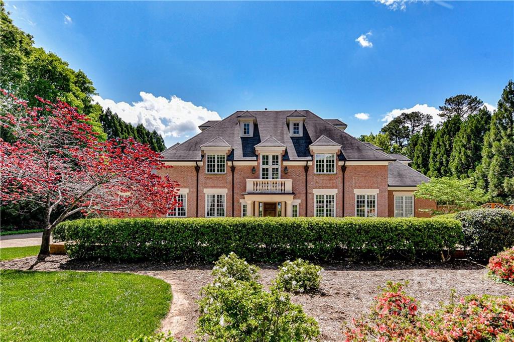 907 Huntington Park Drive Charlotte NC 28211