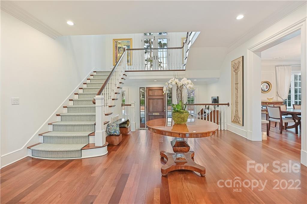 907 Huntington Park Drive Charlotte NC 28211