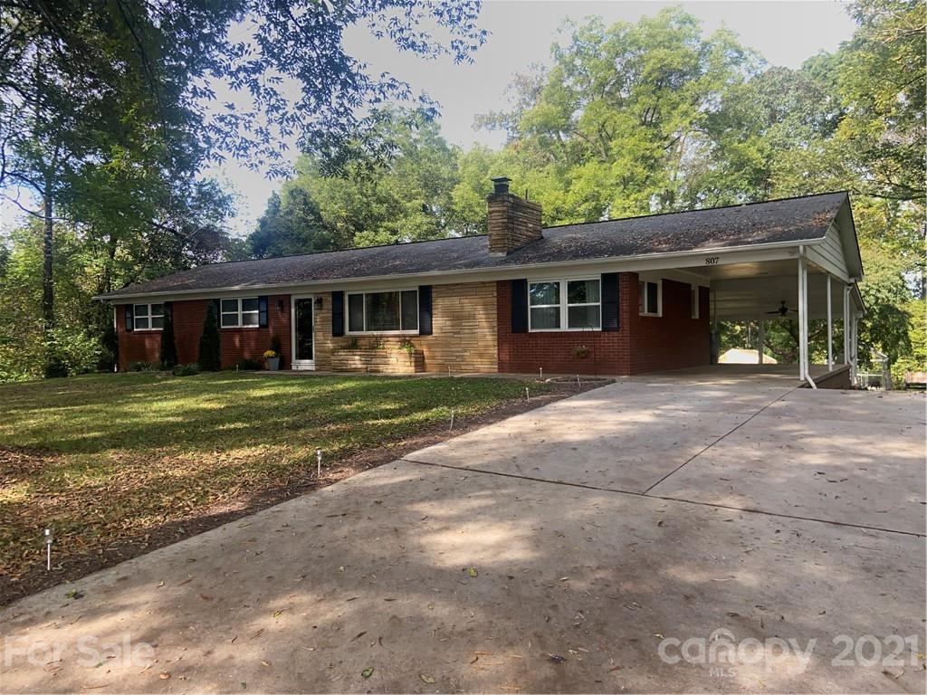 807 Emerald Place SW Lenoir NC 28645