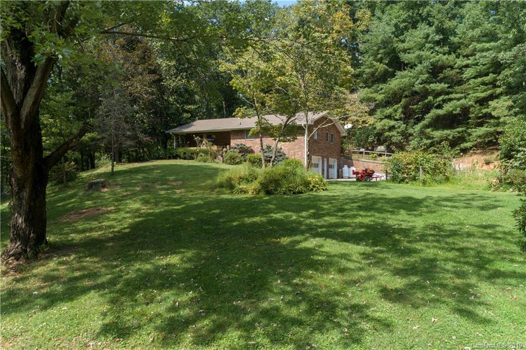 25 Welch Road Candler NC 28715