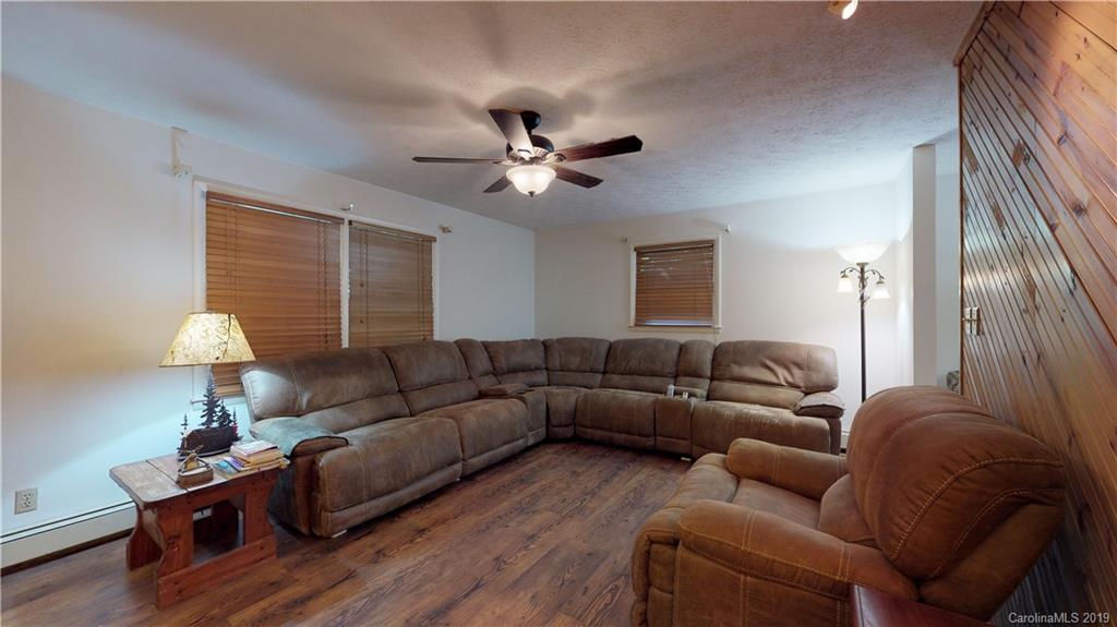25 Welch Road Candler NC 28715