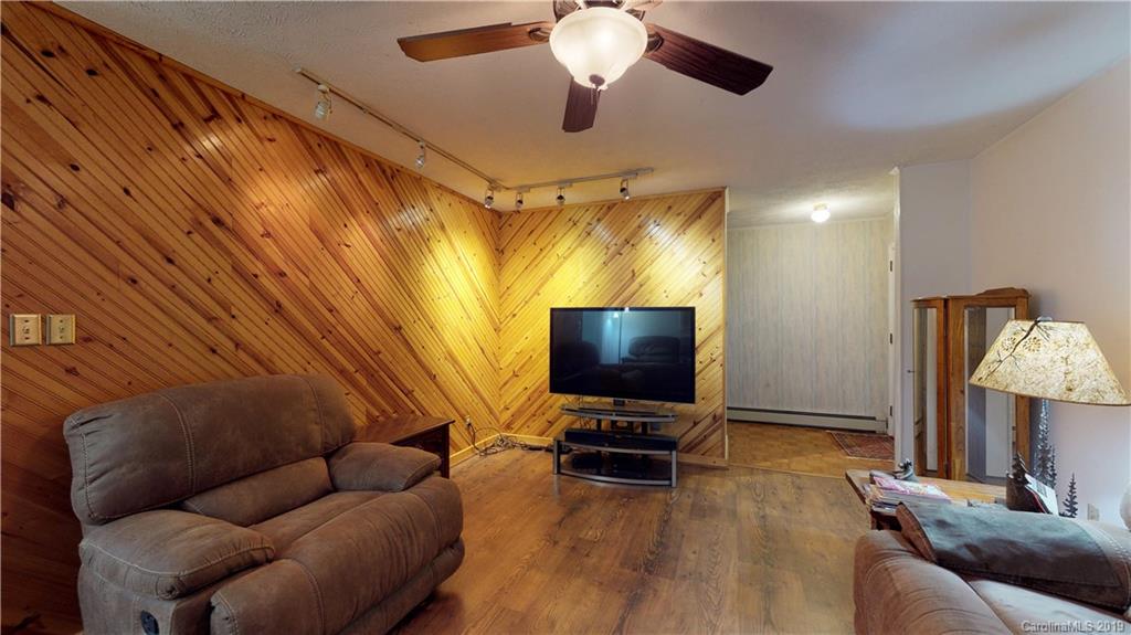 25 Welch Road Candler NC 28715