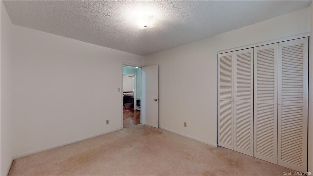 25 Welch Road Candler NC 28715