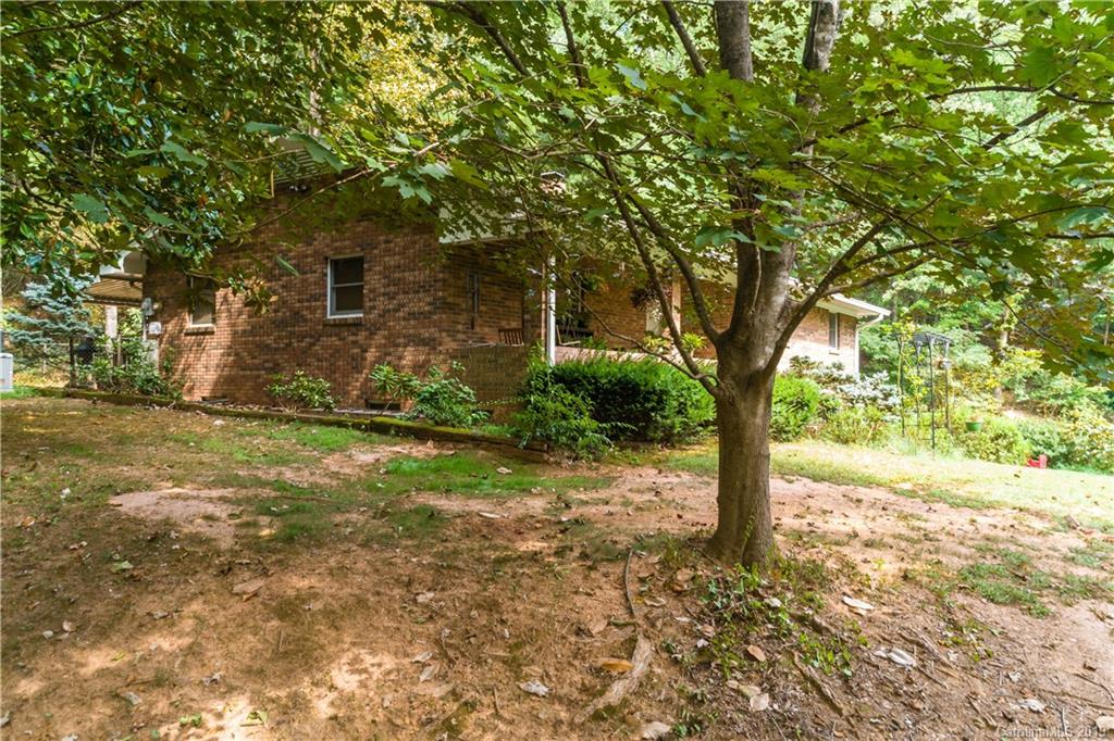 25 Welch Road Candler NC 28715