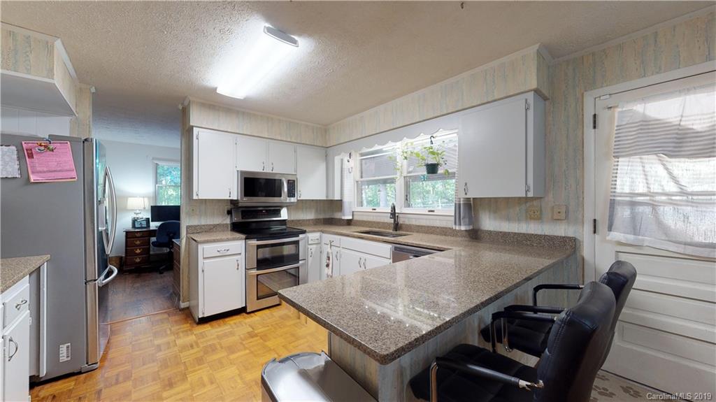 25 Welch Road Candler NC 28715