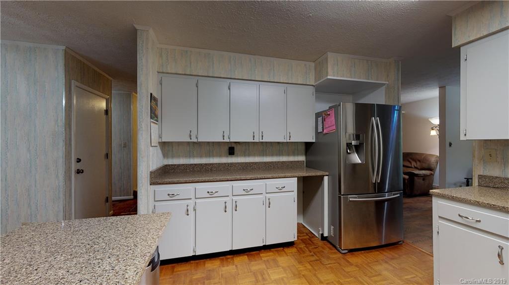 25 Welch Road Candler NC 28715
