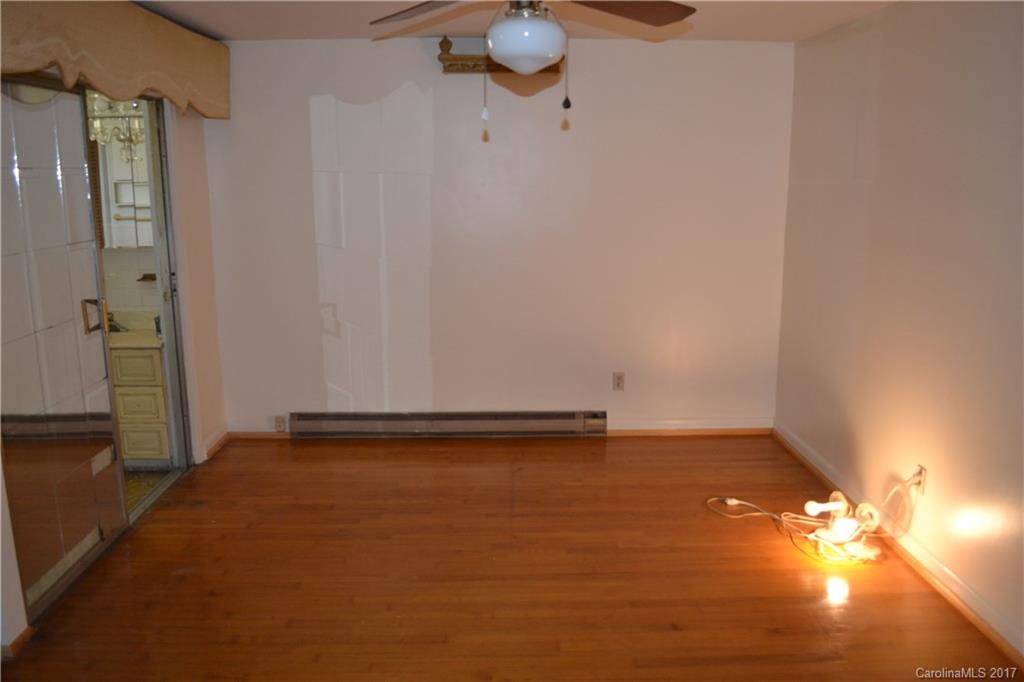 15 W Chapel Circle Asheville NC 28803