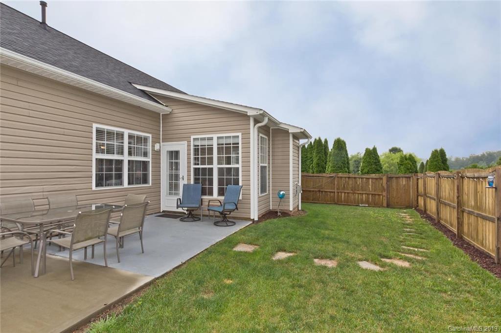 22 Summer Meadow Road Arden NC 28704