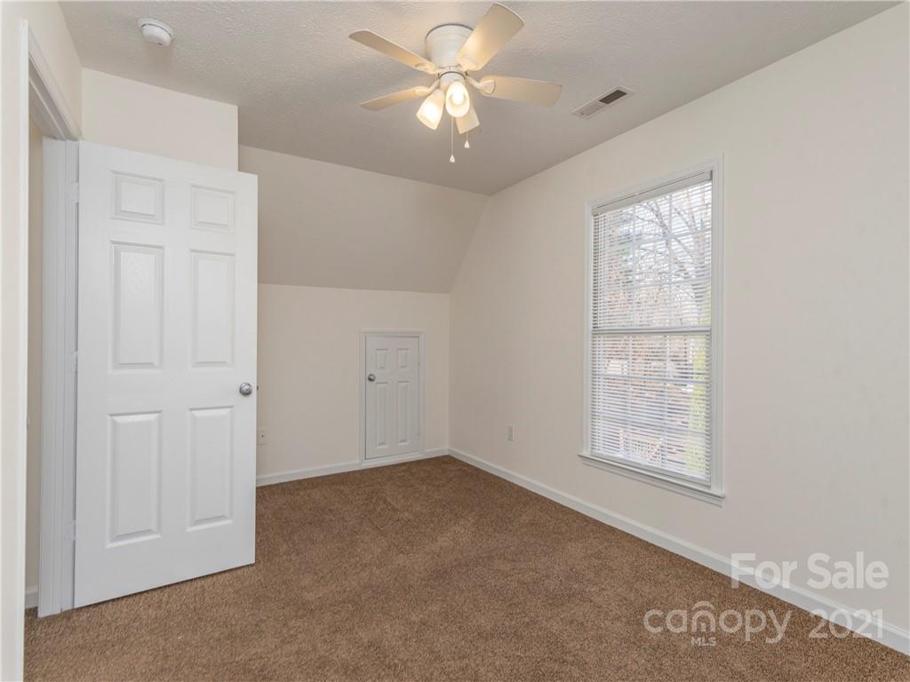 40 Iris Street Asheville NC 28803