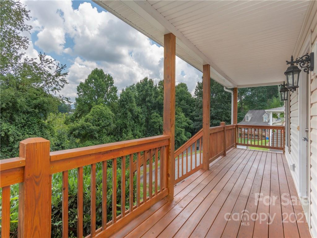 40 Iris Street Asheville NC 28803