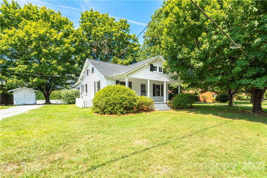 541 29th Avenue Drive NW Hickory NC 28601