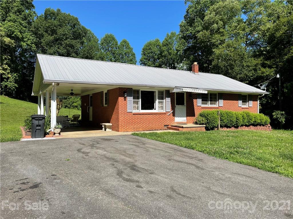 80 Robinson Holler Drive Marion NC 28752