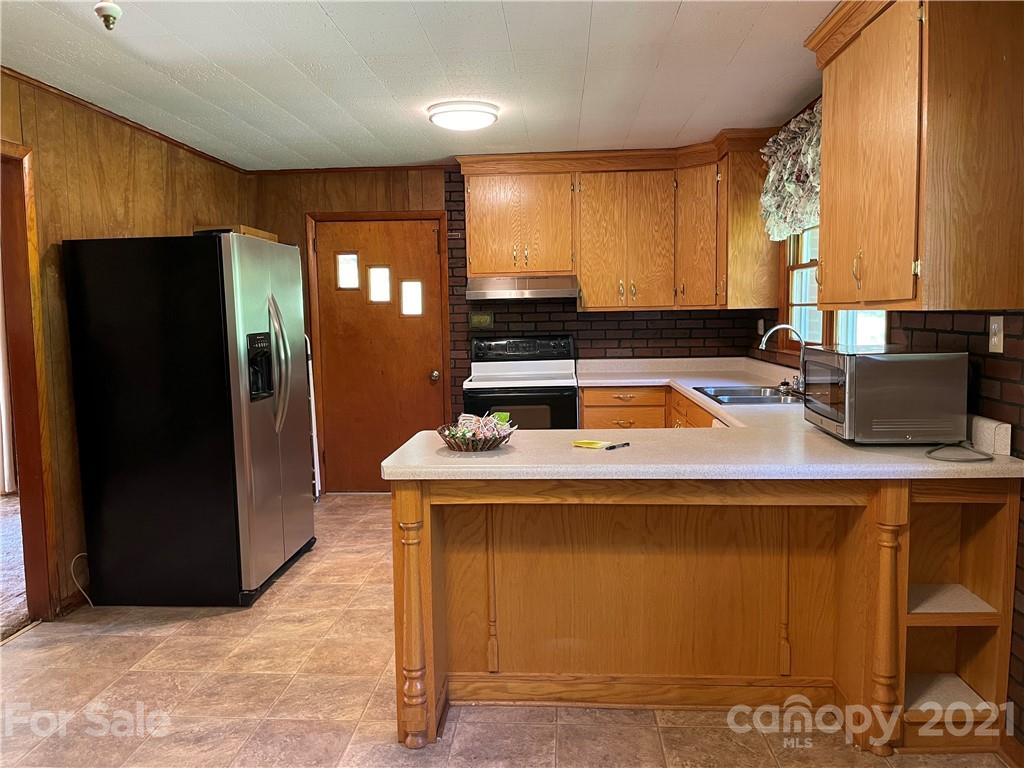 80 Robinson Holler Drive Marion NC 28752