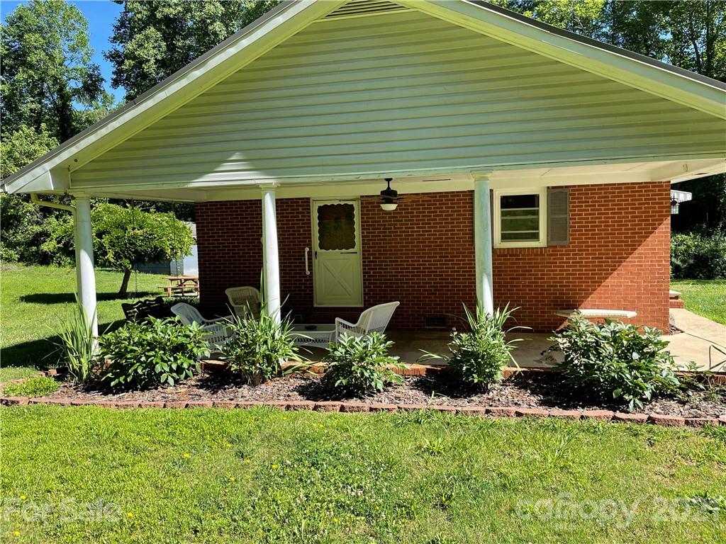 80 Robinson Holler Drive Marion NC 28752