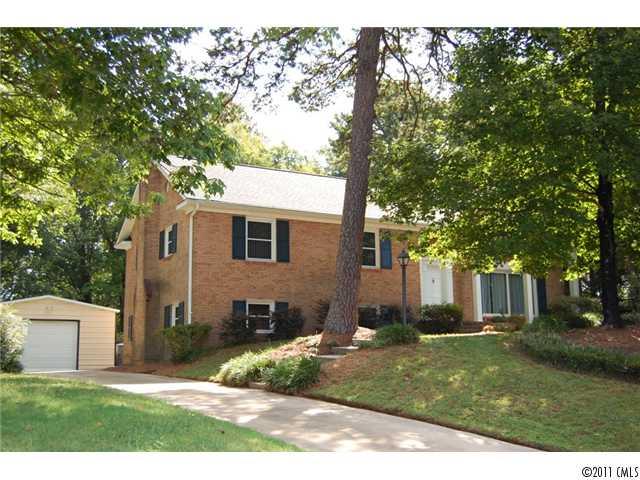6635 Brookmeade Drive Charlotte NC 28226