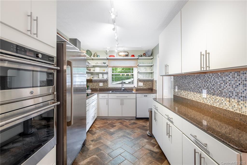 56 Botany Drive Asheville NC 28805