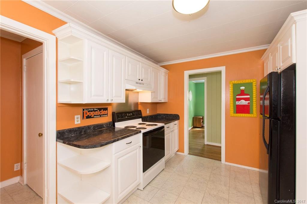 76 Pinedale Road Asheville NC 28805