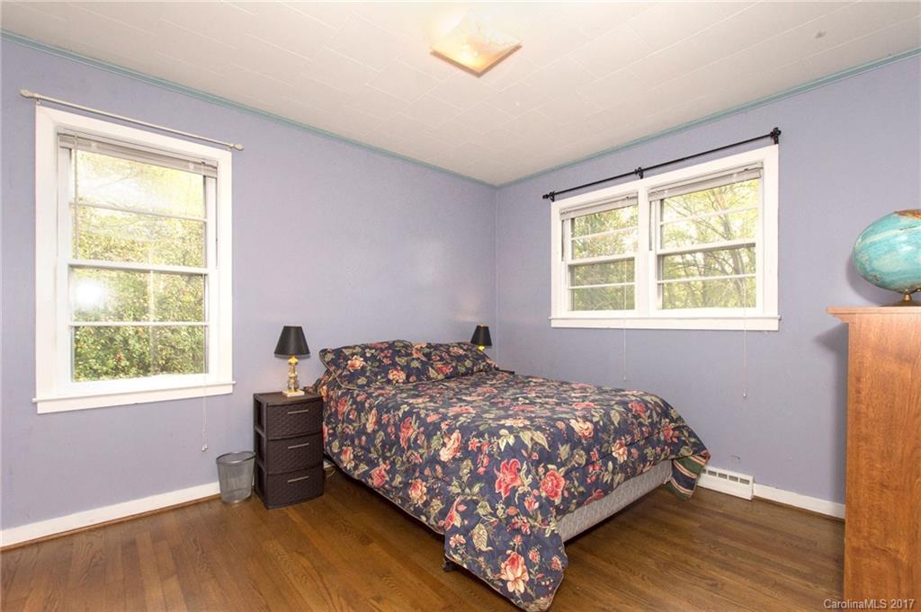 76 Pinedale Road Asheville NC 28805