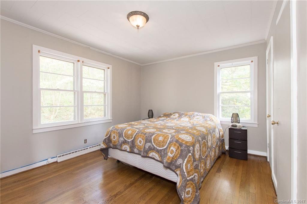 76 Pinedale Road Asheville NC 28805