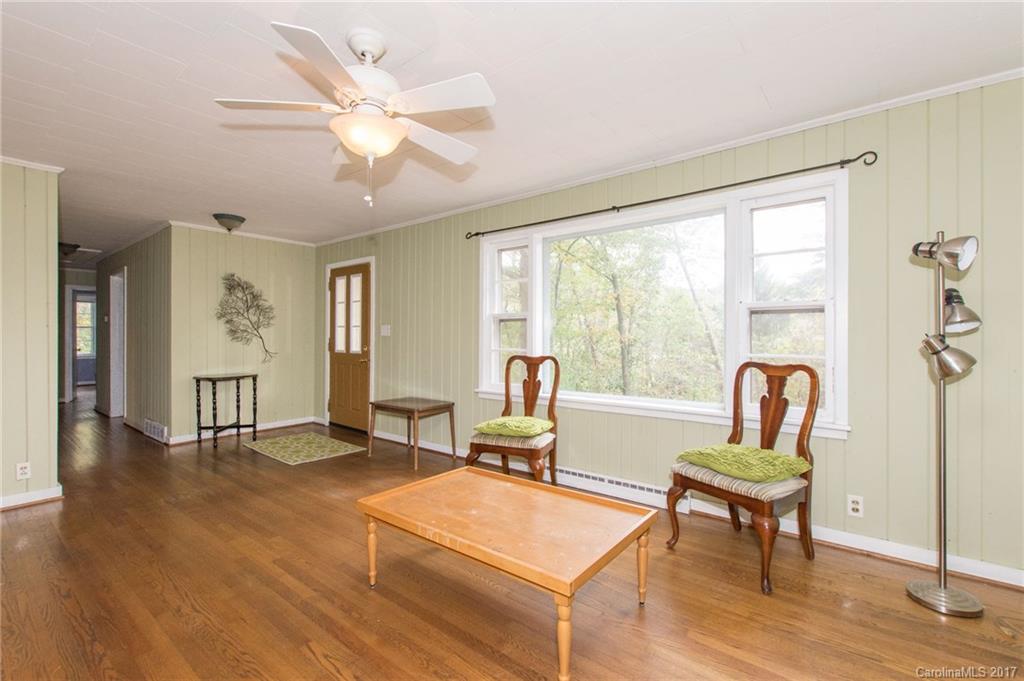 76 Pinedale Road Asheville NC 28805