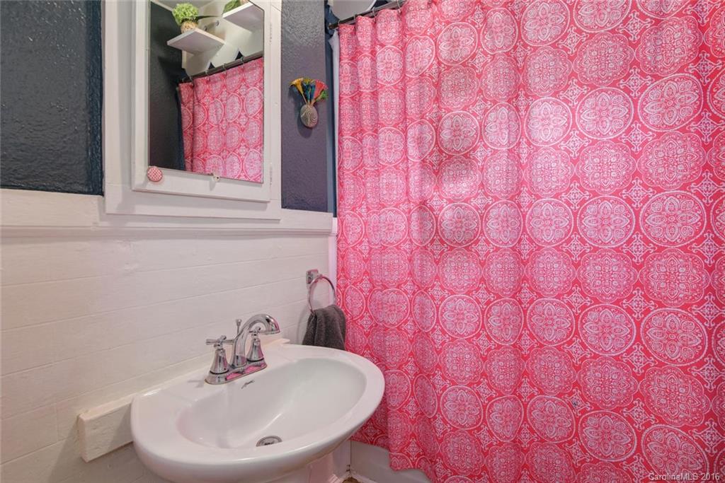 132 Onteora Boulevard Asheville NC 28803