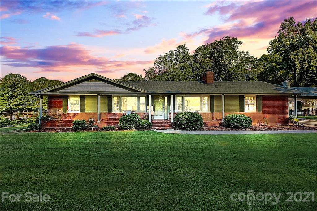 5423 Elizabeth Road Charlotte NC 28269